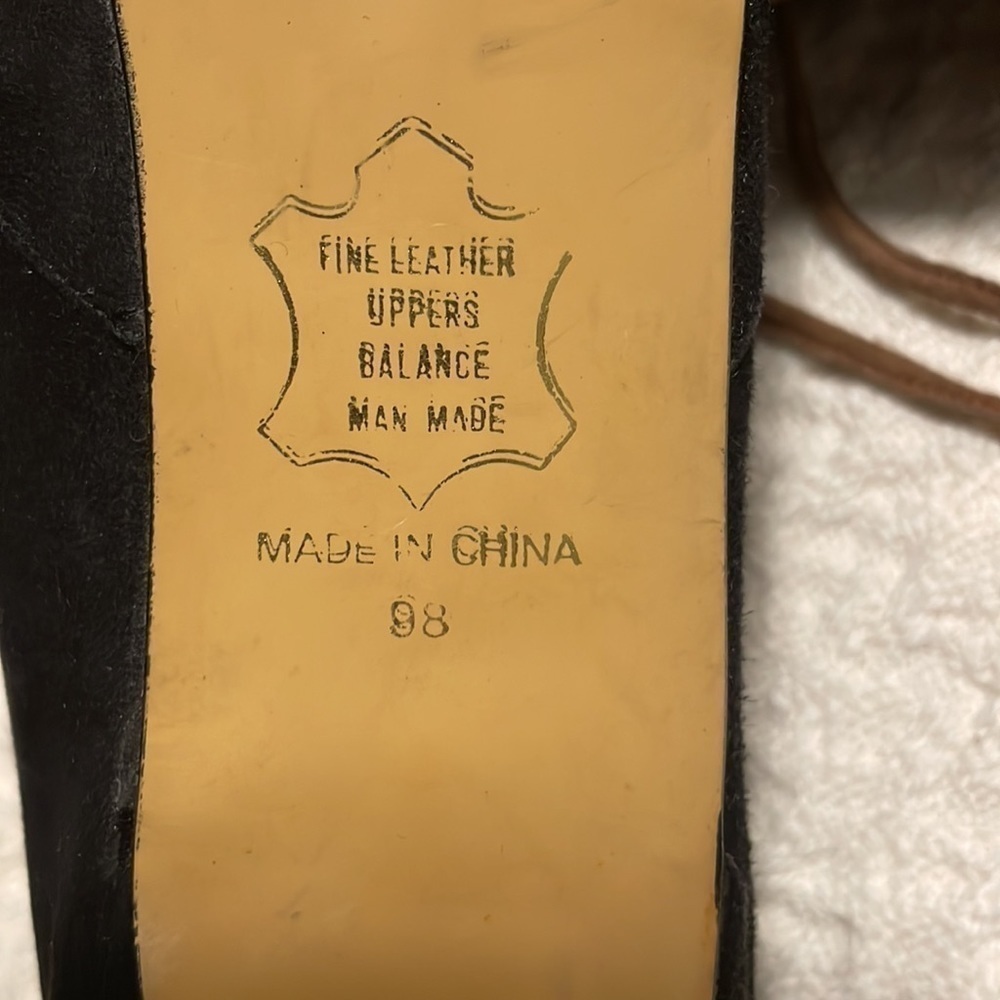 VINTAGE jasmine black/Brown suede cut design on semi pointed toe- laced heels - Picture 7 of 9